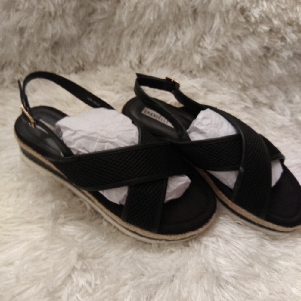 EMANUELLE VEE SANDALS
